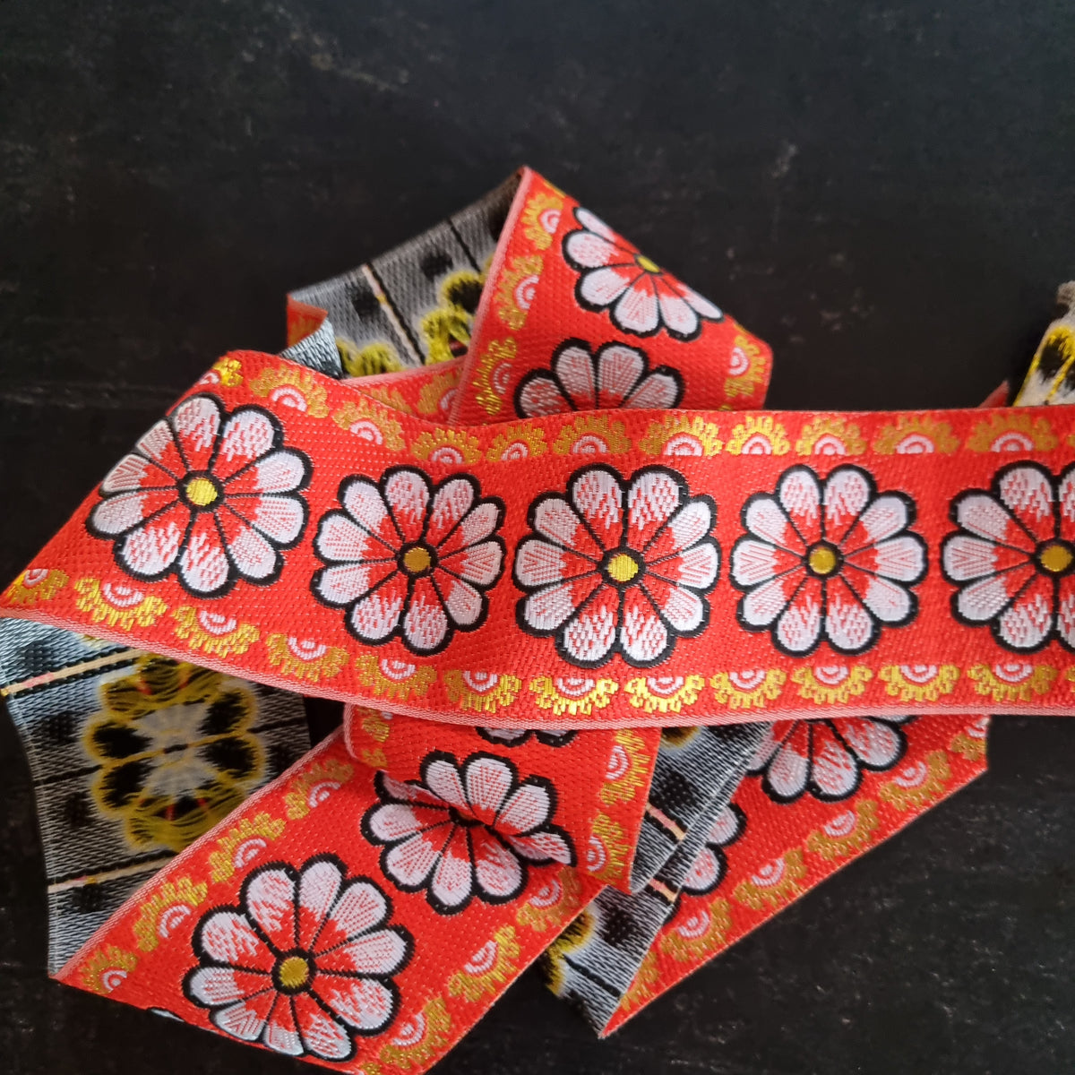 Orange bånd - Hårpynt med blomster og perler til bryllup, konfirmation og fest