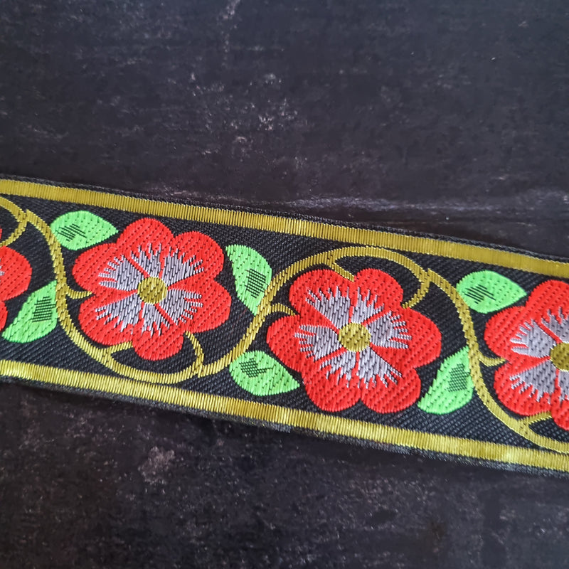 Sort bånd med guld og rød - Hårpynt med blomster og perler til bryllup, konfirmation og fest