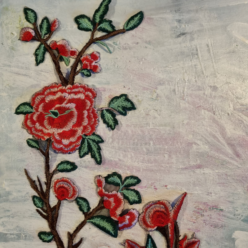 Stort symærke - Hårpynt med blomster og perler til bryllup, konfirmation og fest