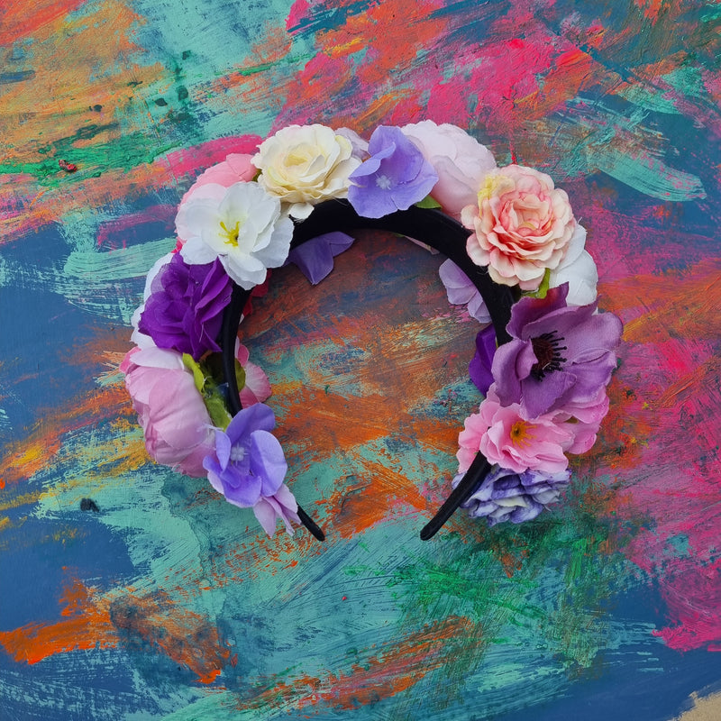 Lav din egen blomsterkrone  i lilla, lyserød og hvid - Hårpynt med blomster og perler til bryllup, konfirmation og fest