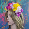 Stor smuk festivalkrone #102 - Hårpynt med blomster og perler til bryllup, konfirmation og fest