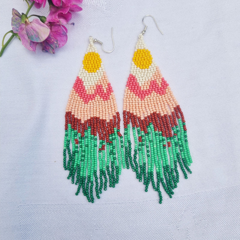Desert vibe perleøreringe - Hårpynt med blomster og perler til bryllup, konfirmation og fest