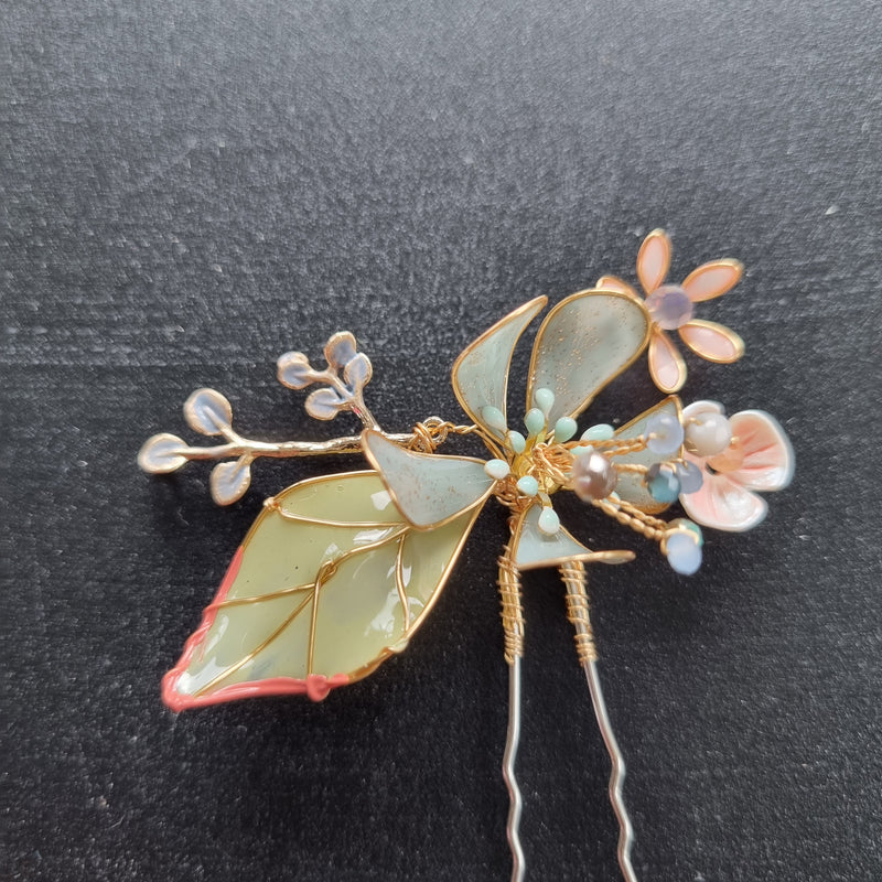 De smukkeste hårnåle og spænder - Hårpynt med blomster og perler til bryllup, konfirmation og fest