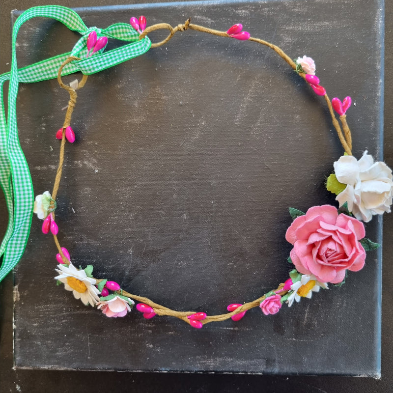 Den sødeste lille blomsterkrans - Hårpynt med blomster og perler til bryllup, konfirmation og fest