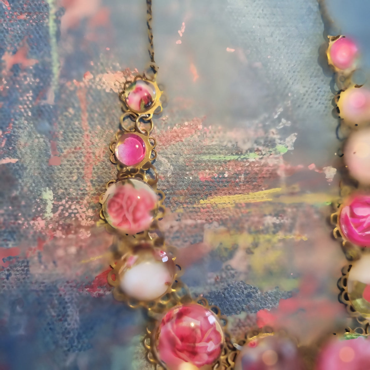 Smuk unika halskæde - Hårpynt med blomster og perler til bryllup, konfirmation og fest