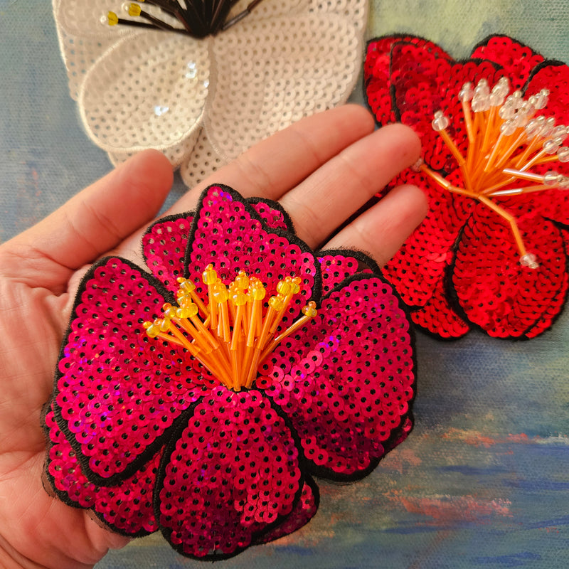 Pailletblomster - Hårpynt med blomster og perler til bryllup, konfirmation og fest
