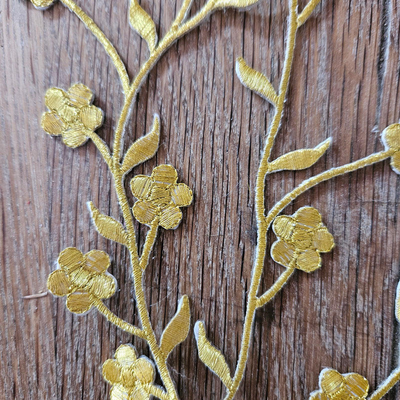 Guld applikation - Hårpynt med blomster og perler til bryllup, konfirmation og fest