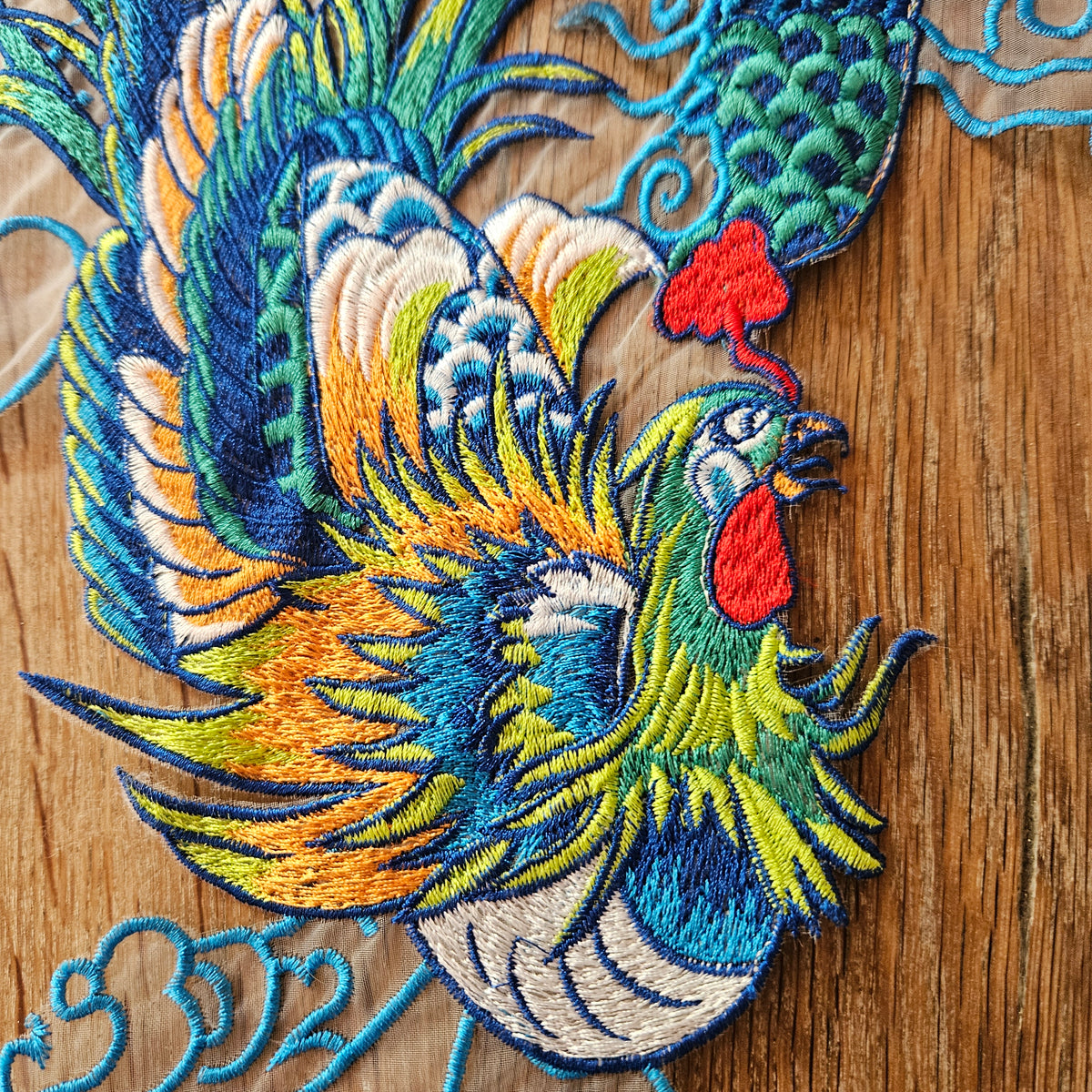 Stort symærke - Hårpynt med blomster og perler til bryllup, konfirmation og fest