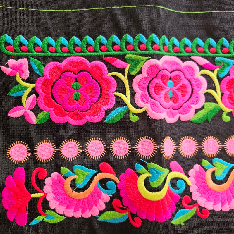 Stofstykke - Hårpynt med blomster og perler til bryllup, konfirmation og fest