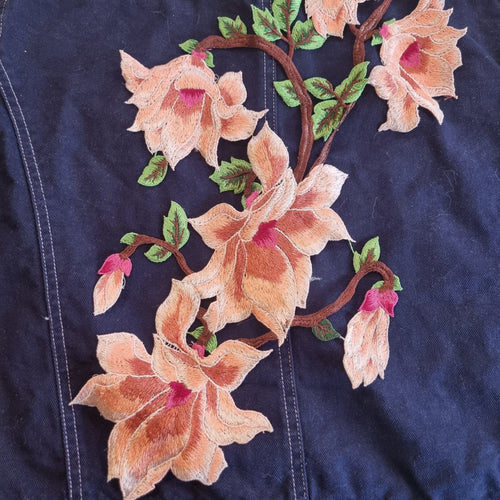 Stort fantastisk symærke - Hårpynt med blomster og perler til bryllup, konfirmation og fest