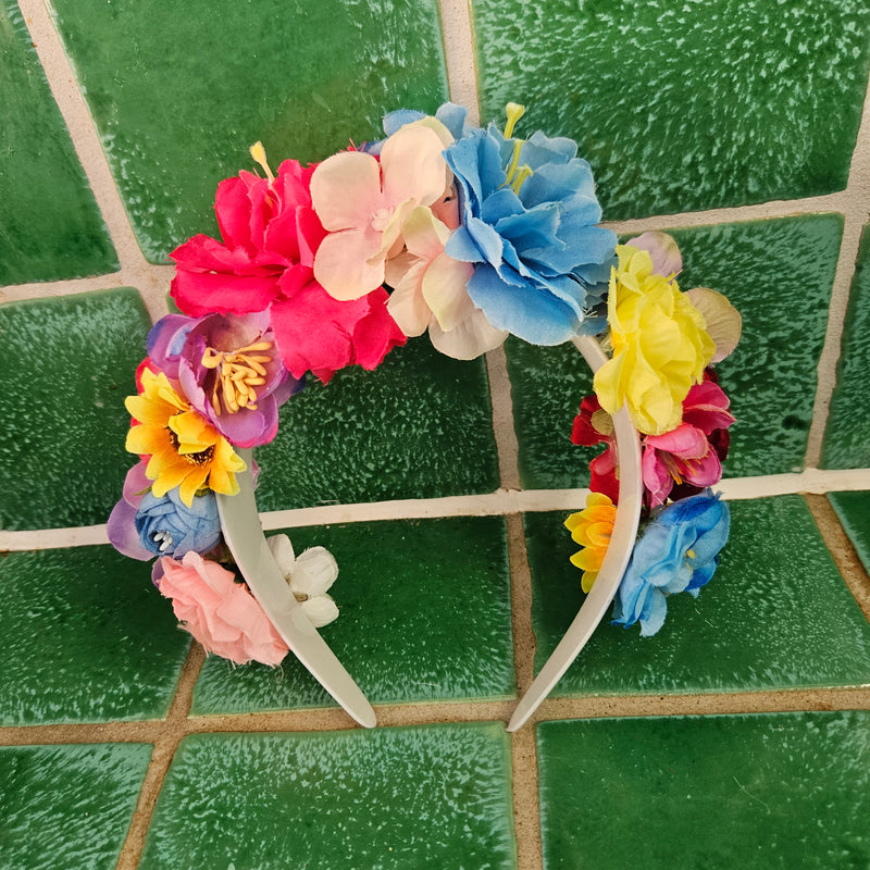 Blomsterkrone - Hårpynt med blomster og perler til bryllup, konfirmation og fest