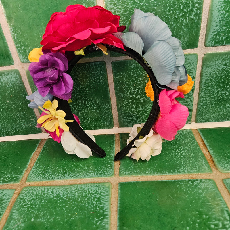 Blomsterkrone - Hårpynt med blomster og perler til bryllup, konfirmation og fest