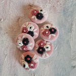 Lyserøde knapper - Hårpynt med blomster og perler til bryllup, konfirmation og fest