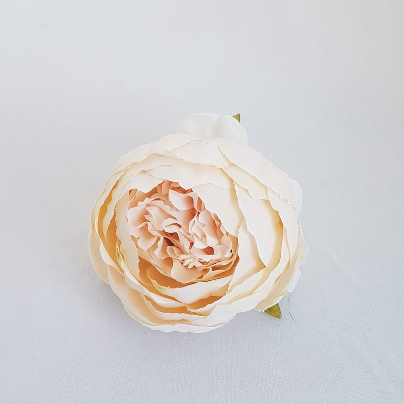 Stor cremehvid pæon - Hårpynt med blomster og perler til bryllup, konfirmation og fest