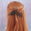 Stor hårnål med sorte perler - Hårpynt med blomster og perler til bryllup, konfirmation og fest