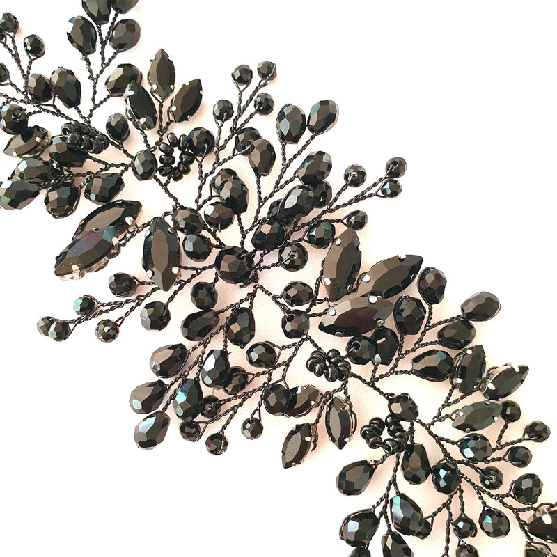 Hårsmykke med sorte perler - Hårpynt med blomster og perler til bryllup, konfirmation og fest