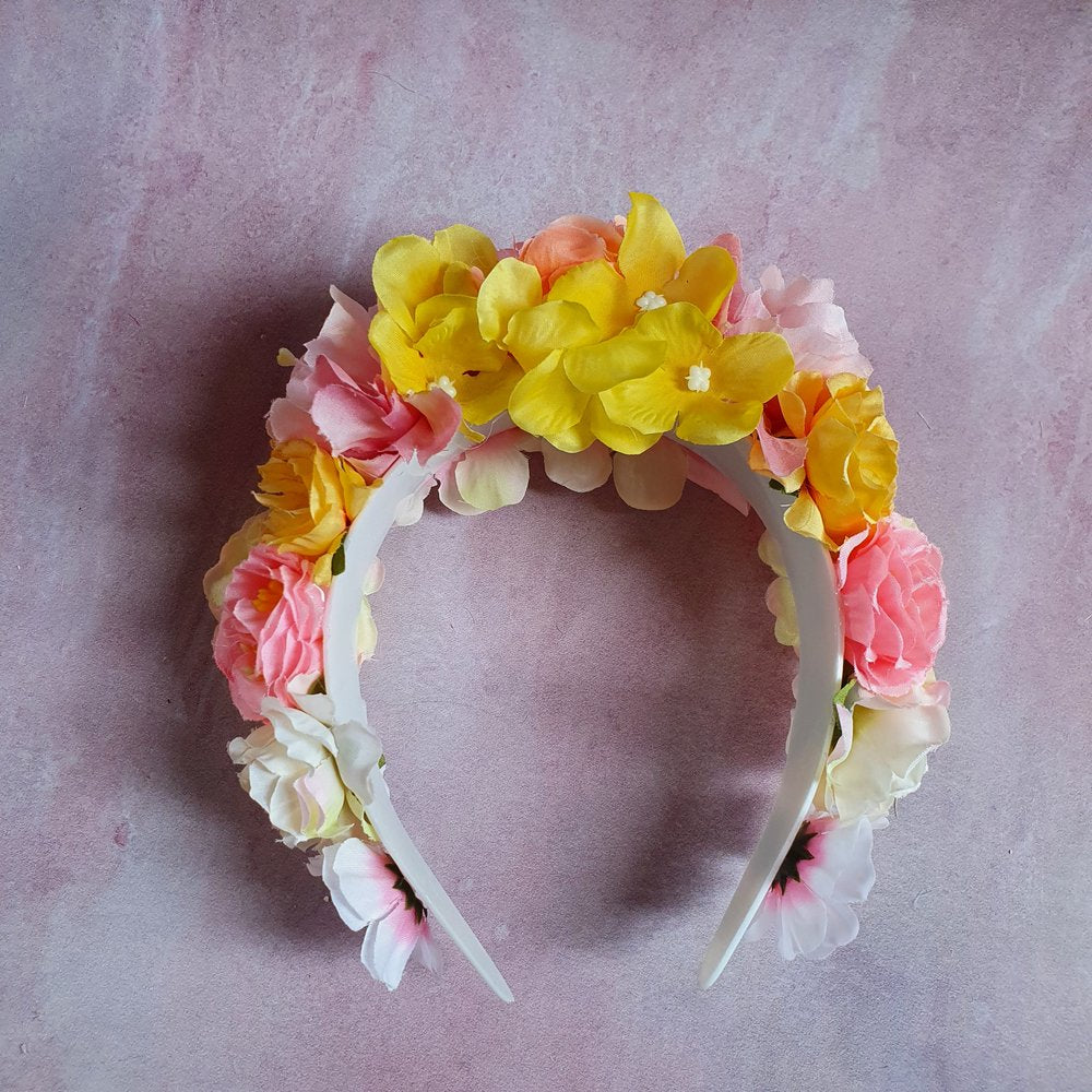 Lav din egen hårbøjle - Lyserød og gul - Hårpynt med blomster og perler til bryllup, konfirmation og fest