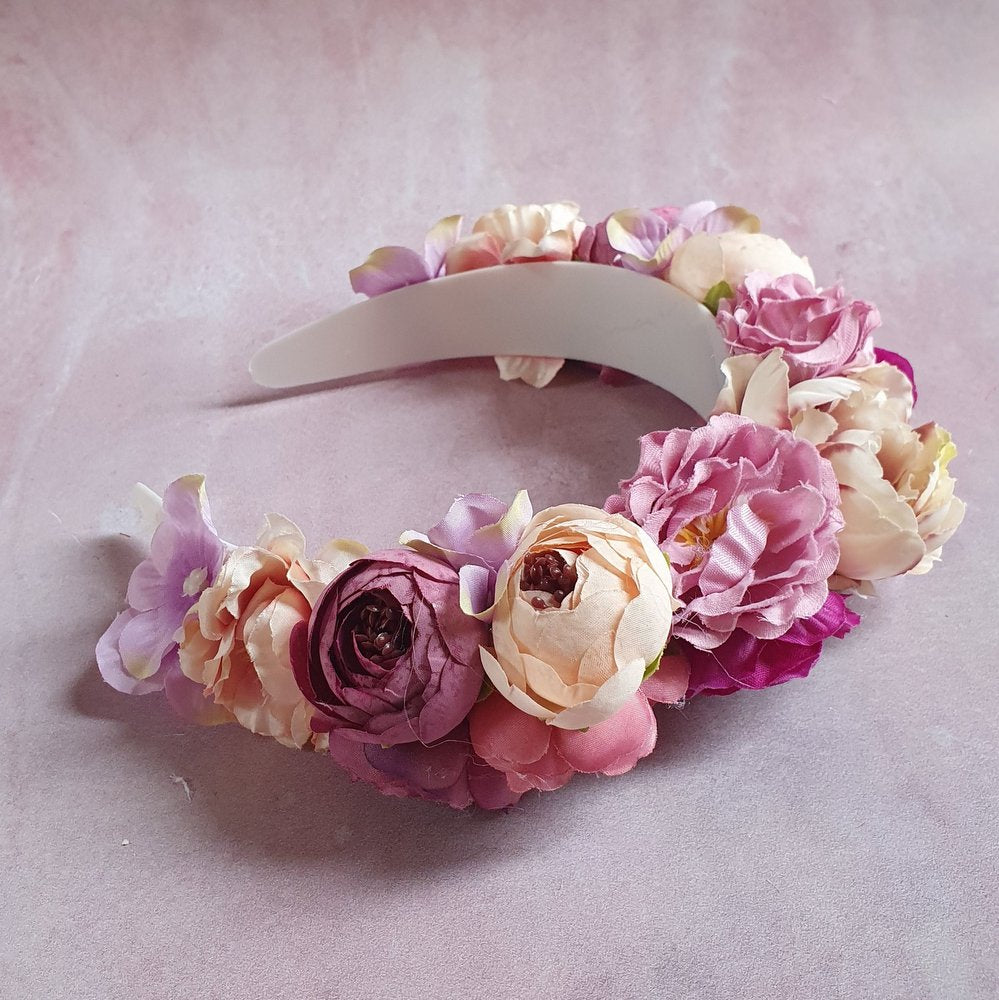 Lav din egen hårbøjle - Blush og rosa - Hårpynt med blomster og perler til bryllup, konfirmation og fest