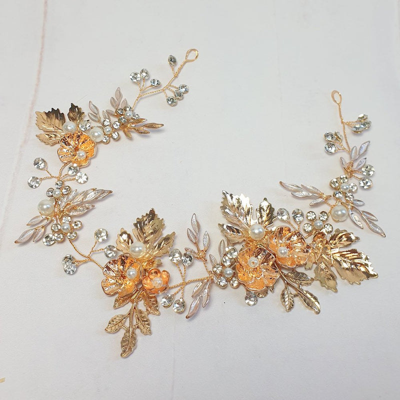 Smukt headpiece i guld med perler og krystaller - Hårpynt med blomster og perler til bryllup, konfirmation og fest