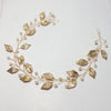 Lille hårkæde i guld med blade og perler - Hårpynt med blomster og perler til bryllup, konfirmation og fest