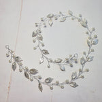 Hårkæde i sølv med blade og perler - Hårpynt med blomster og perler til bryllup, konfirmation og fest