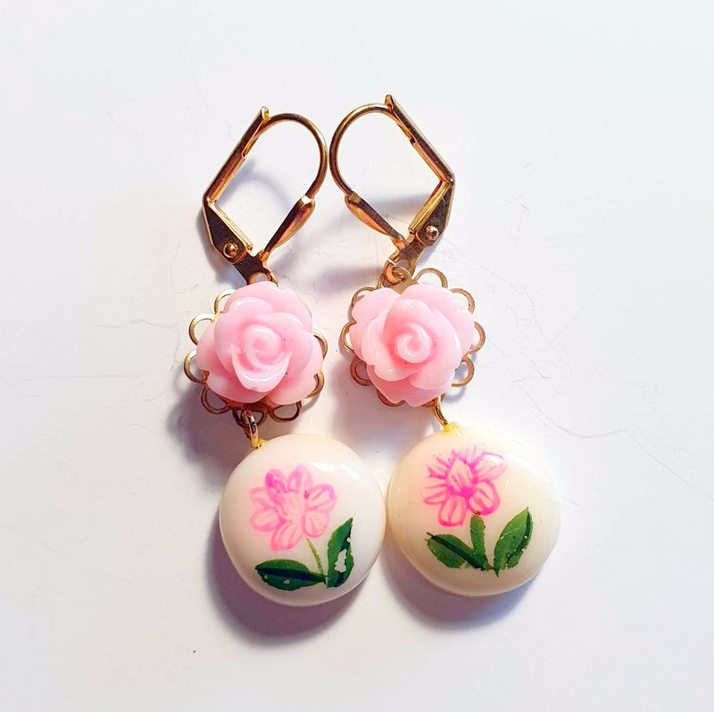 Lyserøde øreringe - Hårpynt med blomster og perler til bryllup, konfirmation og fest