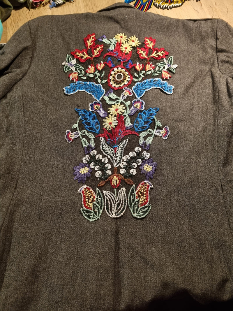 Det smukkeste symærke - Hårpynt med blomster og perler til bryllup, konfirmation og fest