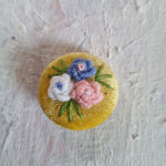 Fine håndlavede knapper - Hårpynt med blomster og perler til bryllup, konfirmation og fest