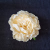 Stor pæon i cremehvid - Hårpynt med blomster og perler til bryllup, konfirmation og fest