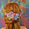 Det fineste pastelfarvede blomstersmykke - Hårpynt med blomster og perler til bryllup, konfirmation og fest