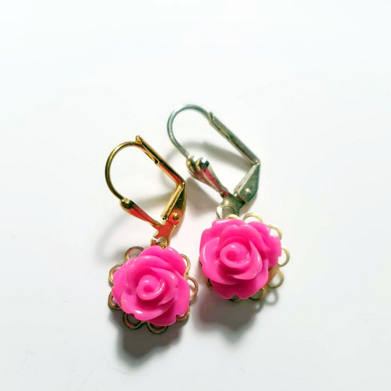 Øreringe med pink rose - Hårpynt med blomster og perler til bryllup, konfirmation og fest