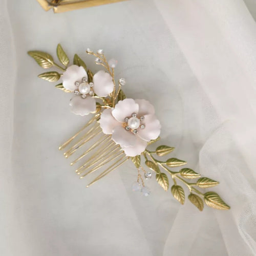 Flot stor hårkam med blomst og blade i metal - Hårpynt med blomster og perler til bryllup, konfirmation og fest