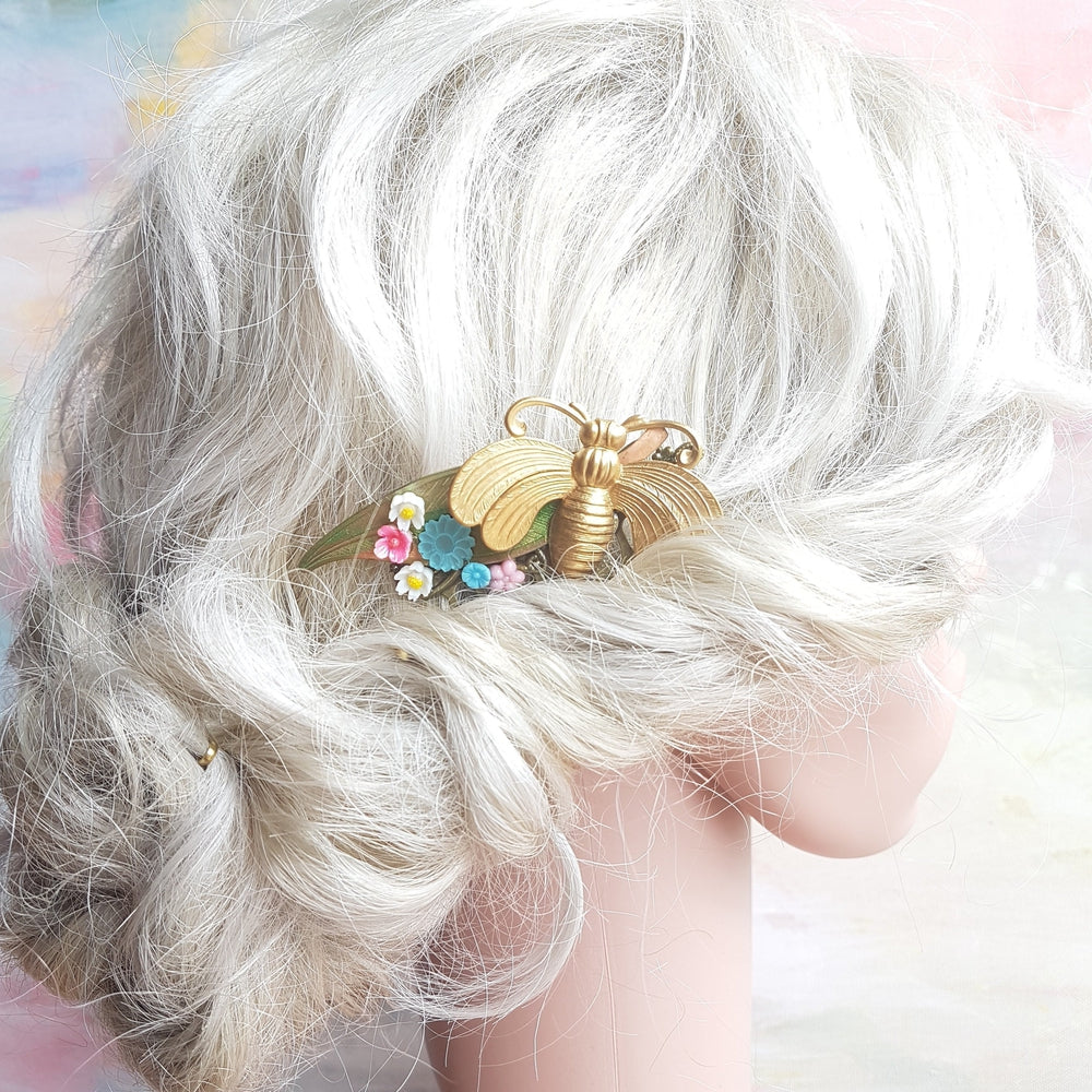 Unika hårkam - Hårpynt med blomster og perler til bryllup, konfirmation og fest